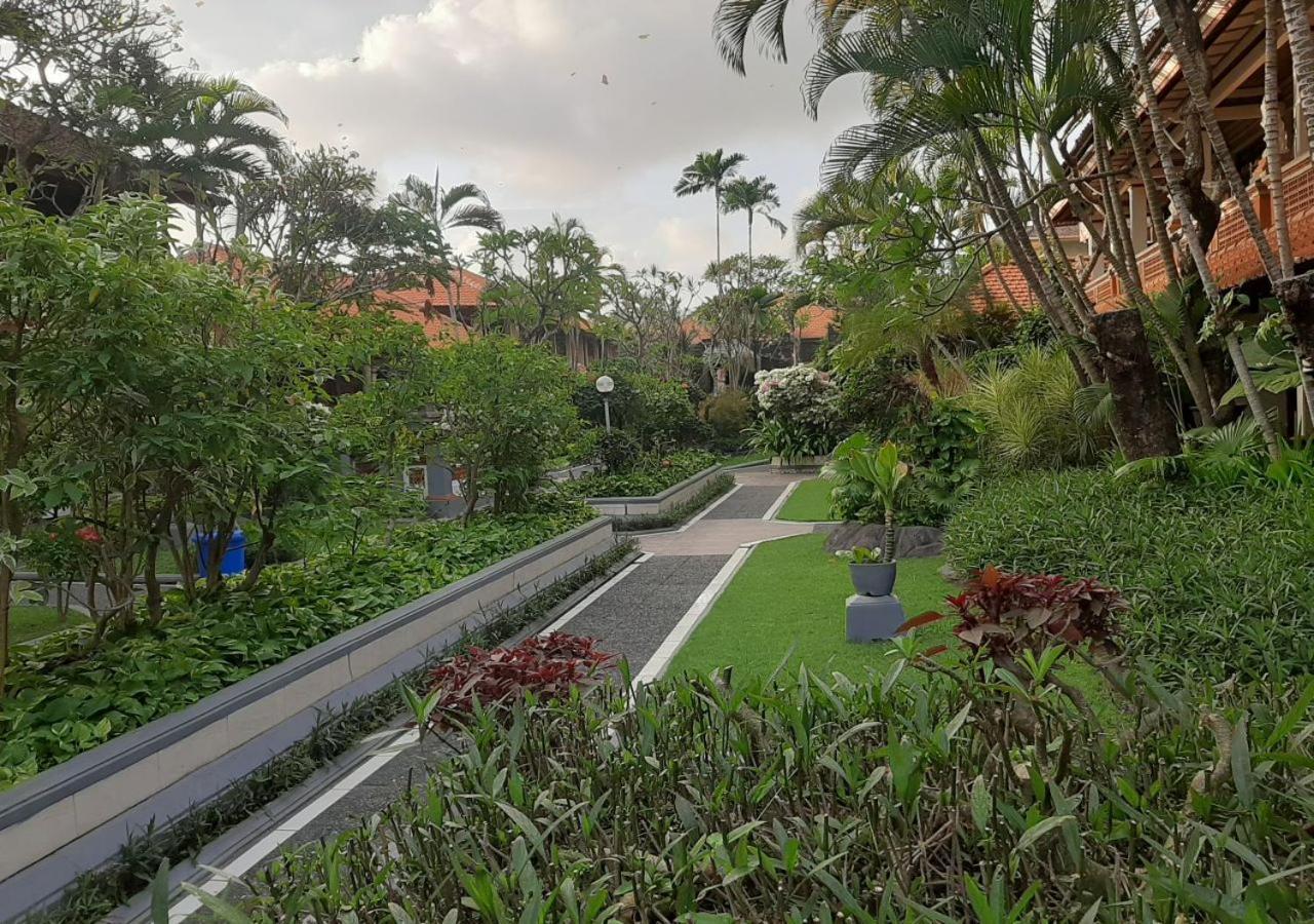 Dewa Bharata Bungalows Legian Esterno foto