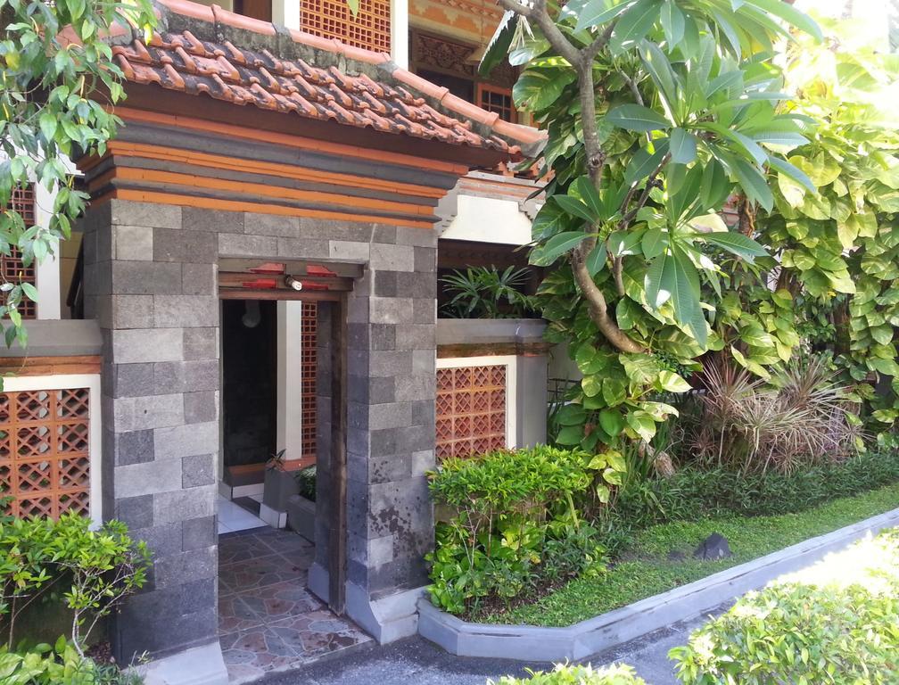 Dewa Bharata Bungalows Legian Esterno foto